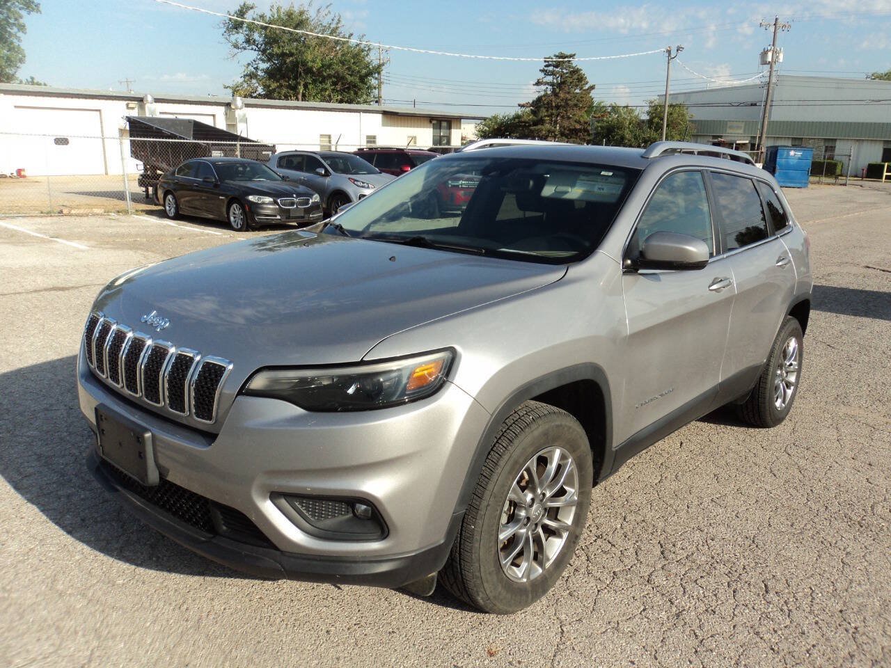 Used 2021 Jeep Cherokee Latitude Lux w/ Comfort/Convenience Group AWD/4WD image 4