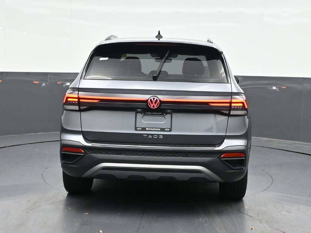 Used 2025 Volkswagen Taos S FWD image 4