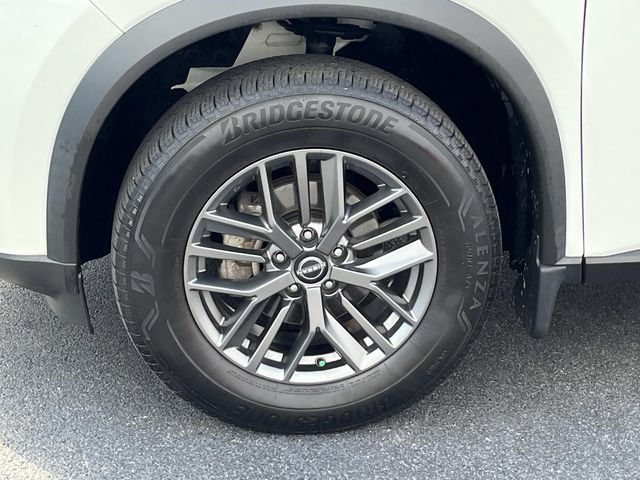 Used 2023 Nissan Rogue S AWD/4WD image 11