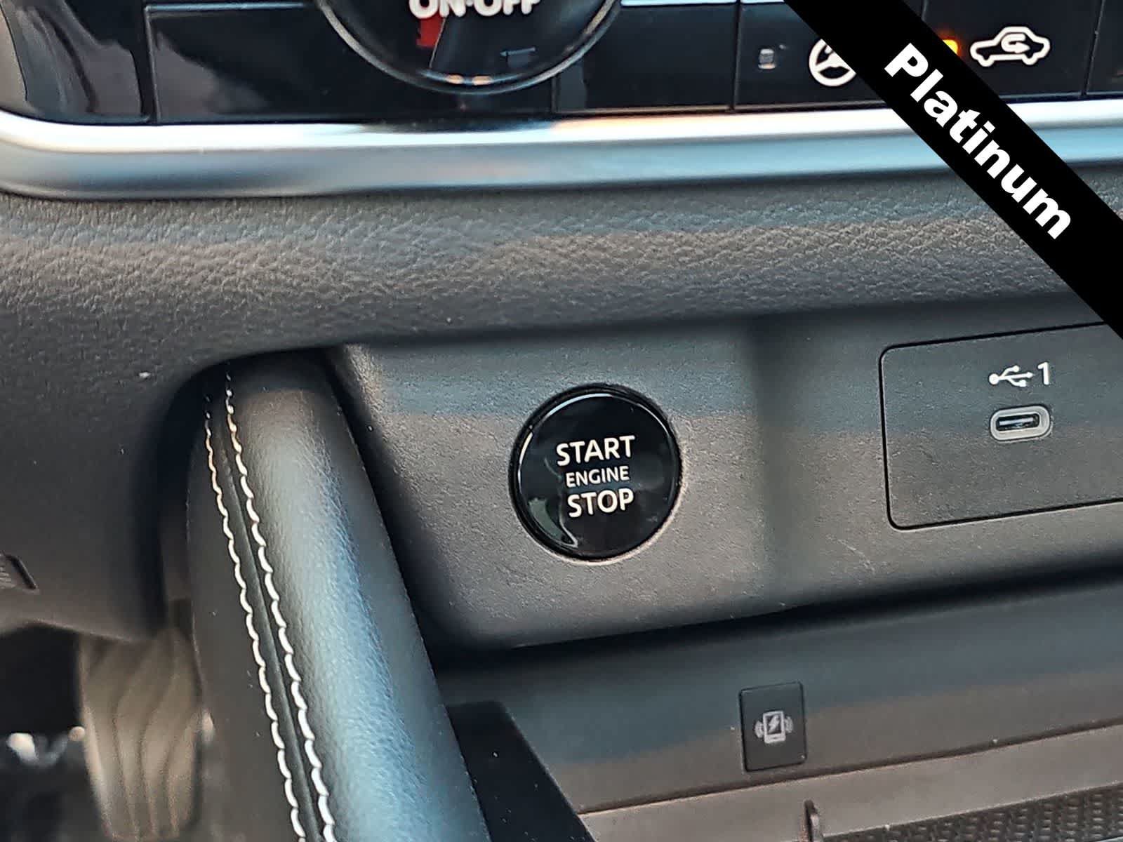 Used 2024 Nissan Rogue Platinum FWD image 24