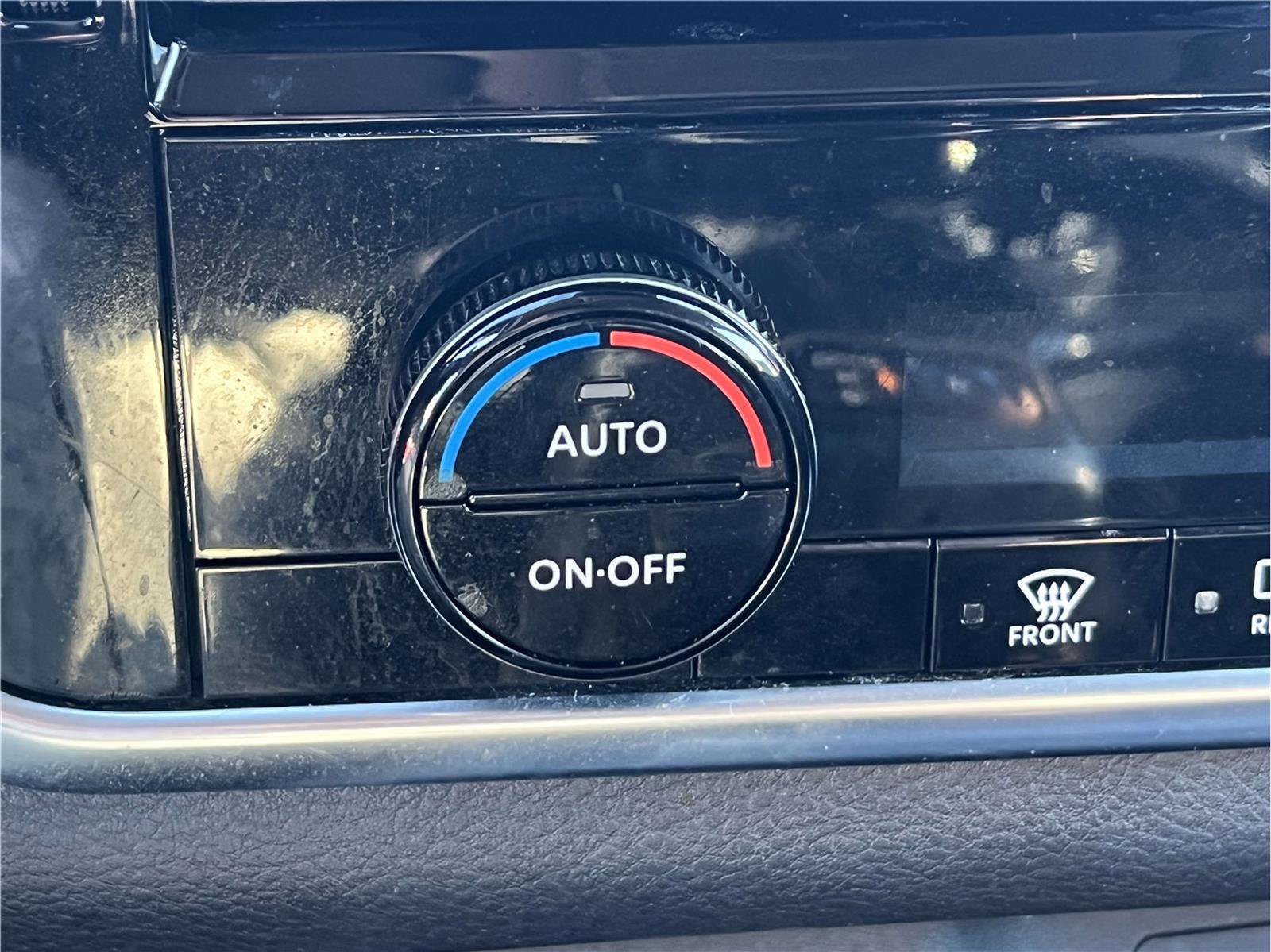 Certified 2022 Nissan Rogue SV image 37