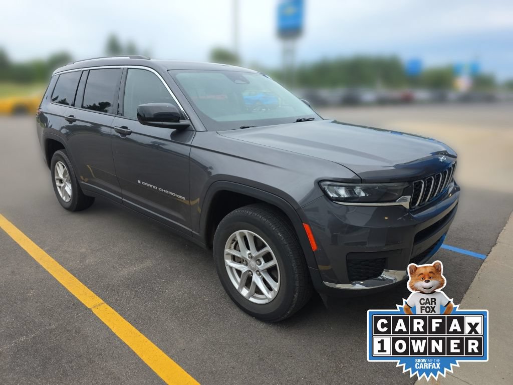 Used 2023 Jeep Grand Cherokee L Laredo w/ Luxury Tech Group I AWD/4WD image 3