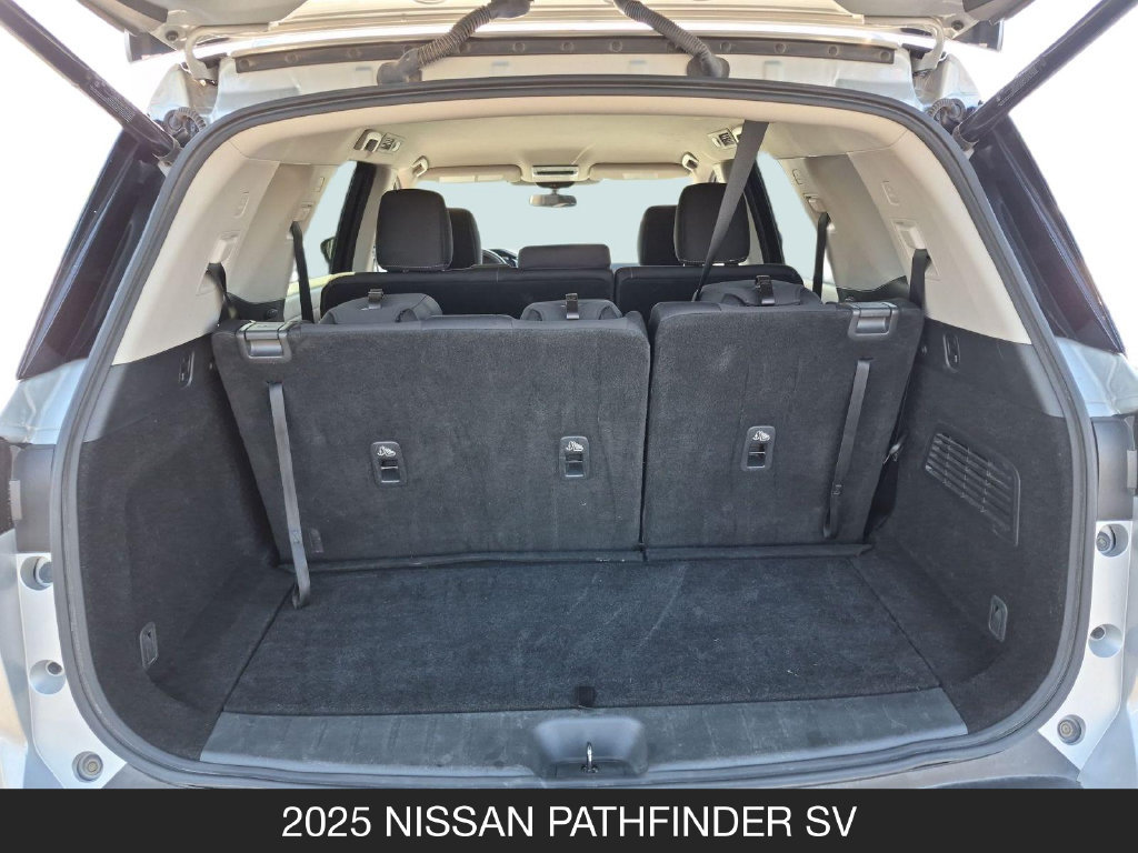 Used 2025 Nissan Pathfinder SV AWD/4WD image 24