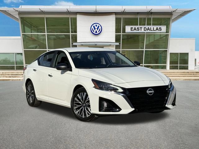 Used 2025 Nissan Altima 2.5 SV