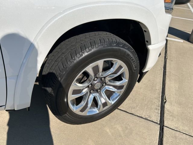 Used 2023 RAM 1500 Limited w/ Body Color Bumper Group AWD/4WD image 13