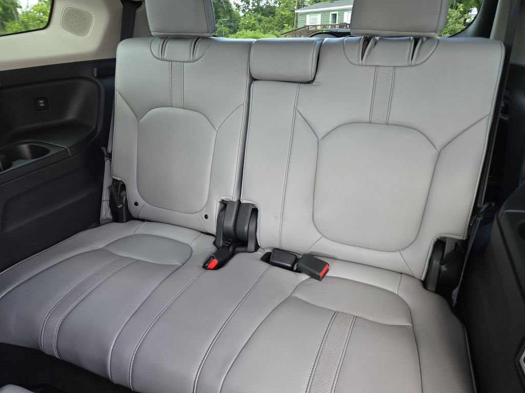 Certified 2025 Honda Pilot Touring image 19