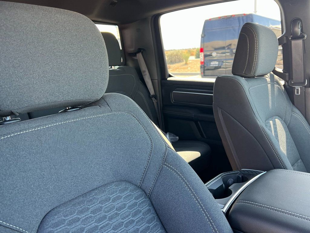 New 2026 RAM 1500 Big Horn AWD/4WD image 13