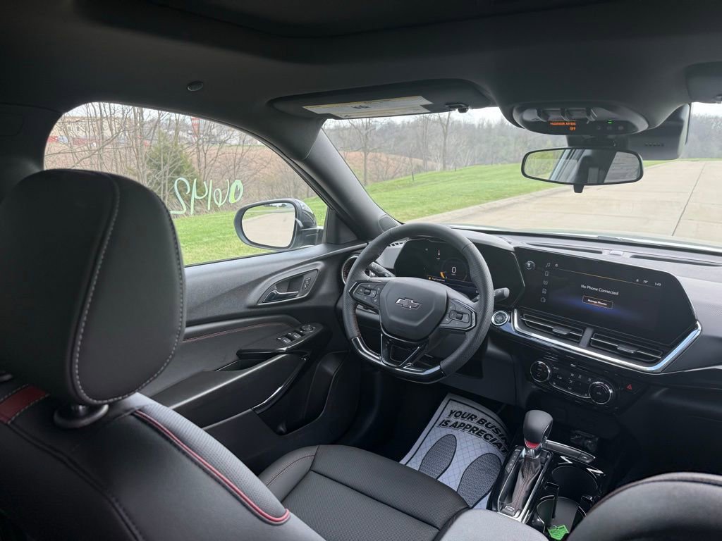 New 2026 Chevrolet Trax RS image 18