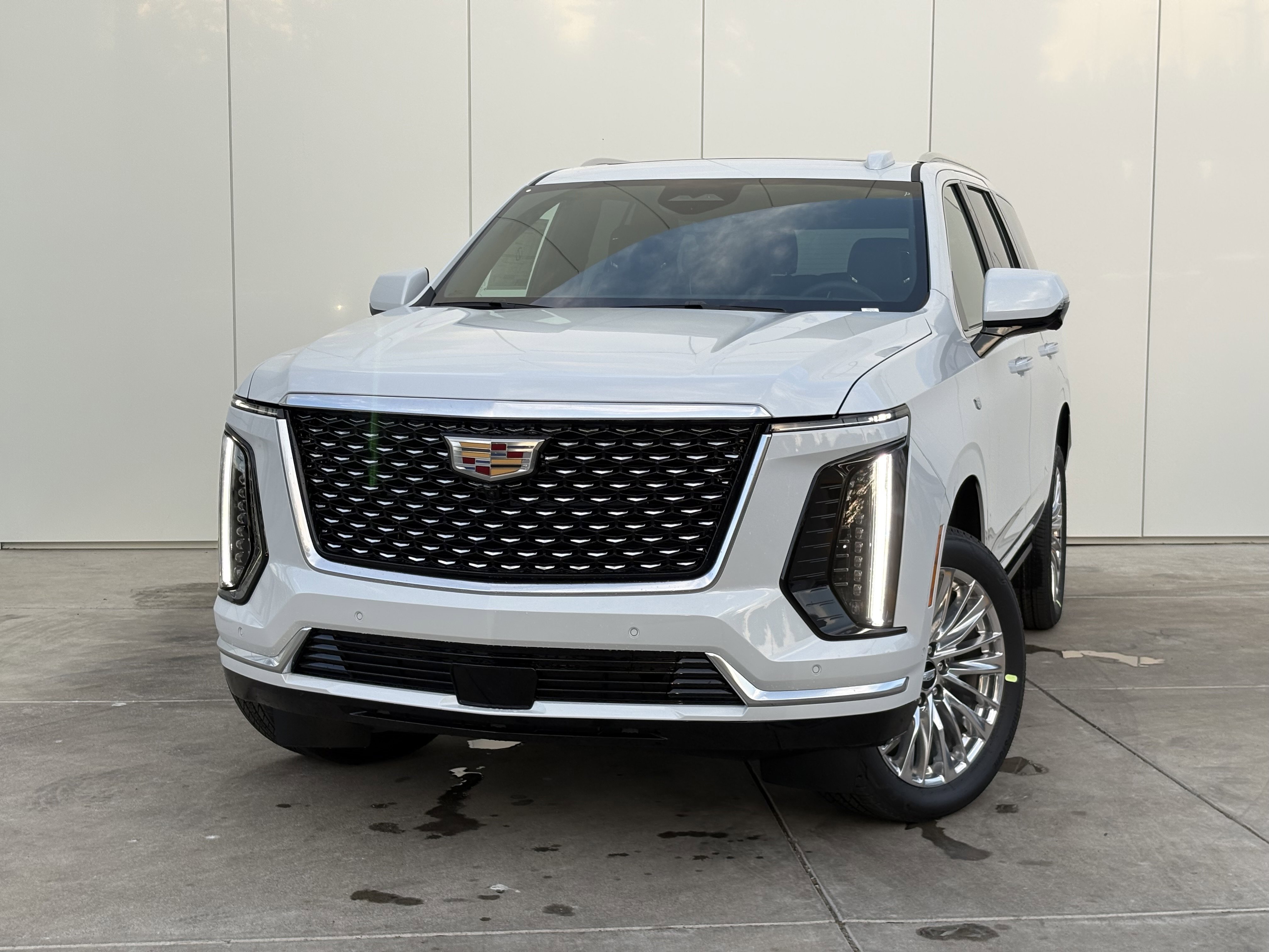 New 2026 Cadillac Escalade Luxury image 1