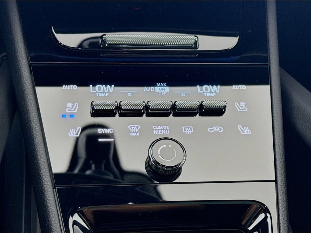 New 2026 Porsche Cayenne E-Hybrid Coupe AWD/4WD image 22