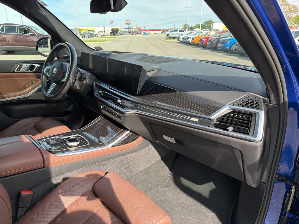 Used 2025 BMW X7 M60i w/ Executive Package AWD/4WD image 23