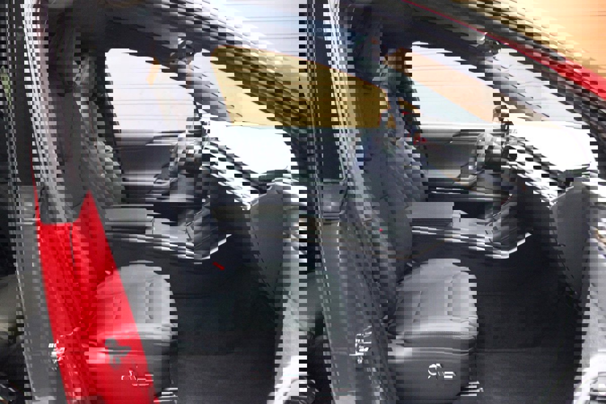 Used 2023 Tesla Model X 6 Seater AWD image 26