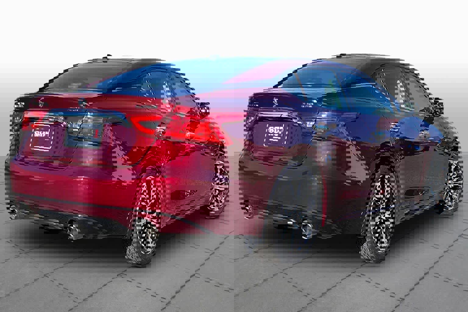 Used 2018 Nissan Maxima Platinum FWD image 12