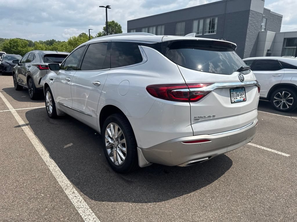 Used 2021 Buick Enclave Premium w/ Surround and Sites Package AWD/4WD image 33