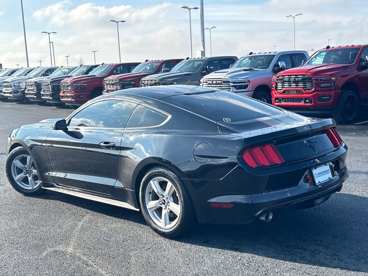 Used 2016 Ford Mustang Coupe image 5