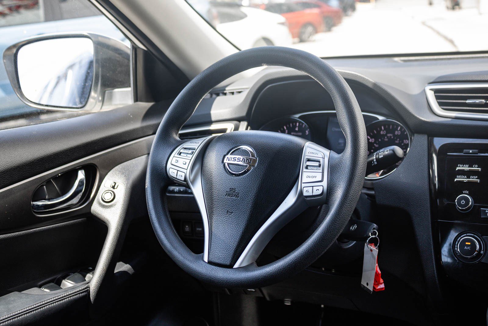 Used 2014 Nissan Rogue S FWD image 17