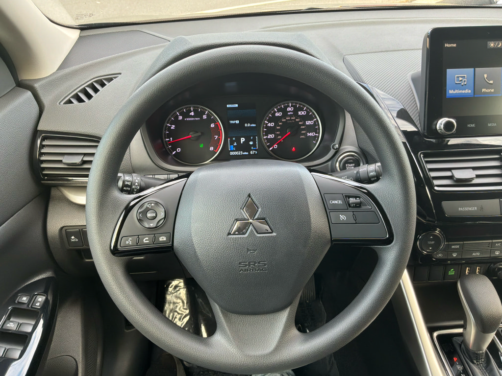 New 2025 Mitsubishi Eclipse Cross LE AWD/4WD image 16