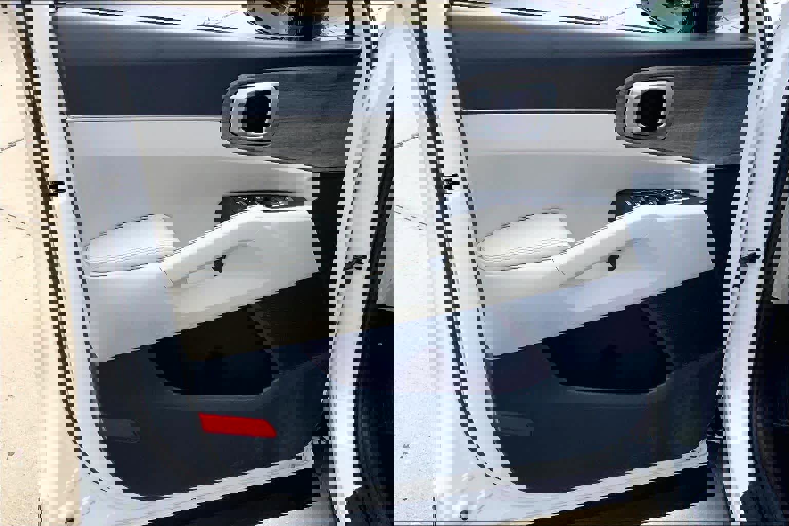 Used 2022 Kia Sorento EX w/ Panoramic Sunroof Package image 21