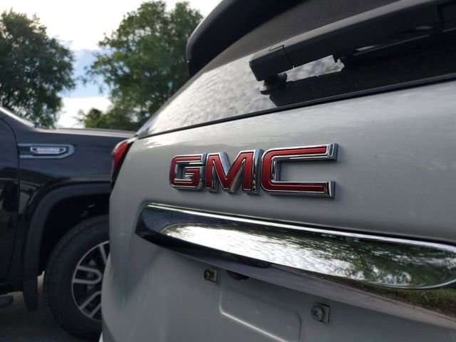 Used 2022 GMC Terrain SLE w/ Driver Convenience Package FWD image 6