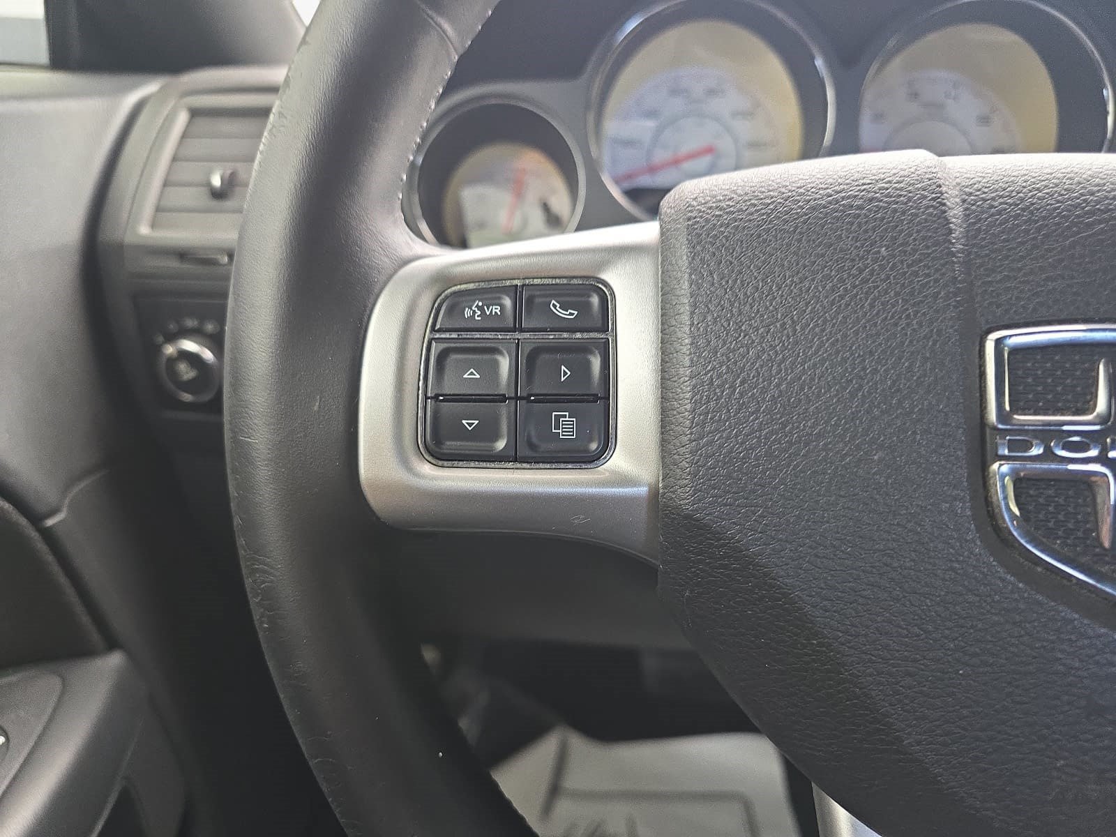 Used 2013 Dodge Challenger SXT Plus RWD image 14