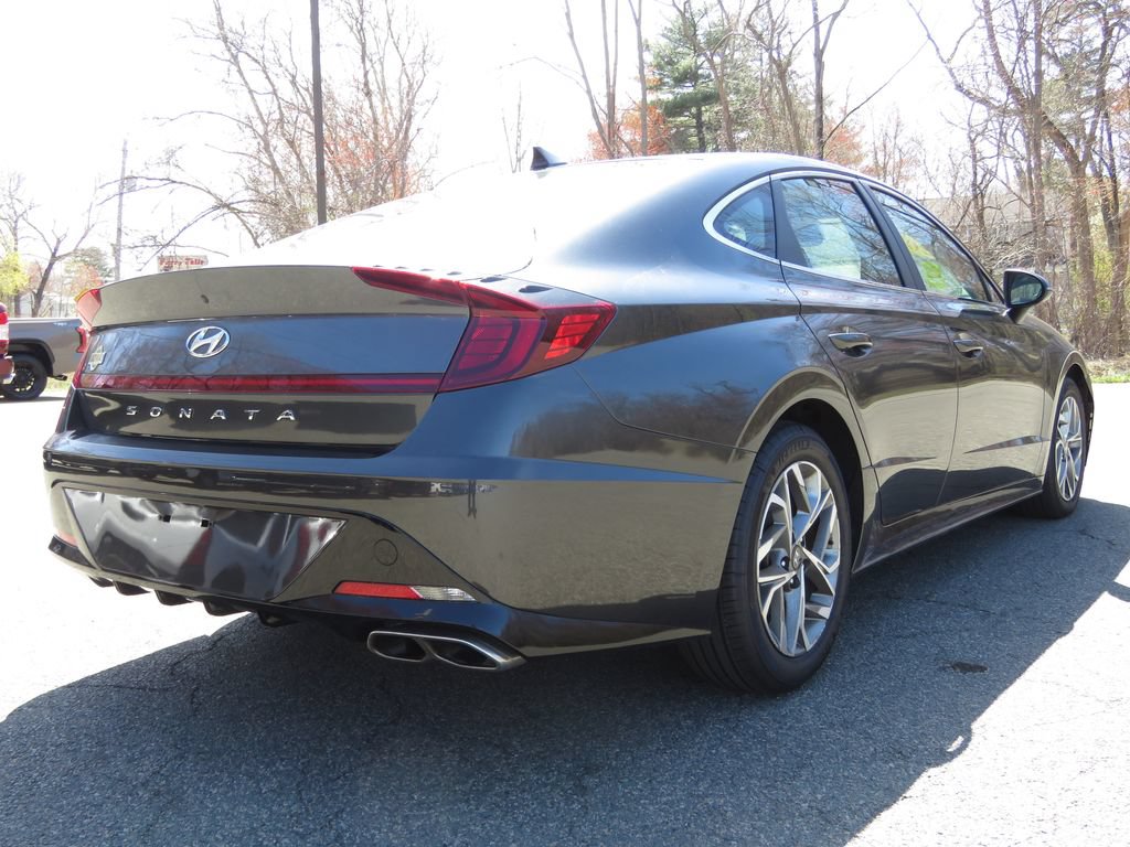 Used 2023 Hyundai Sonata SEL w/ Convenience Package FWD image 5