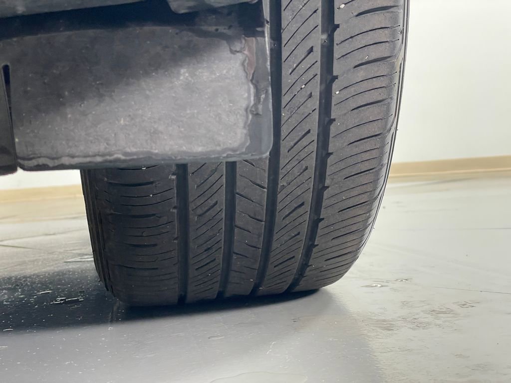 Used 2020 Ford Edge Titanium image 31