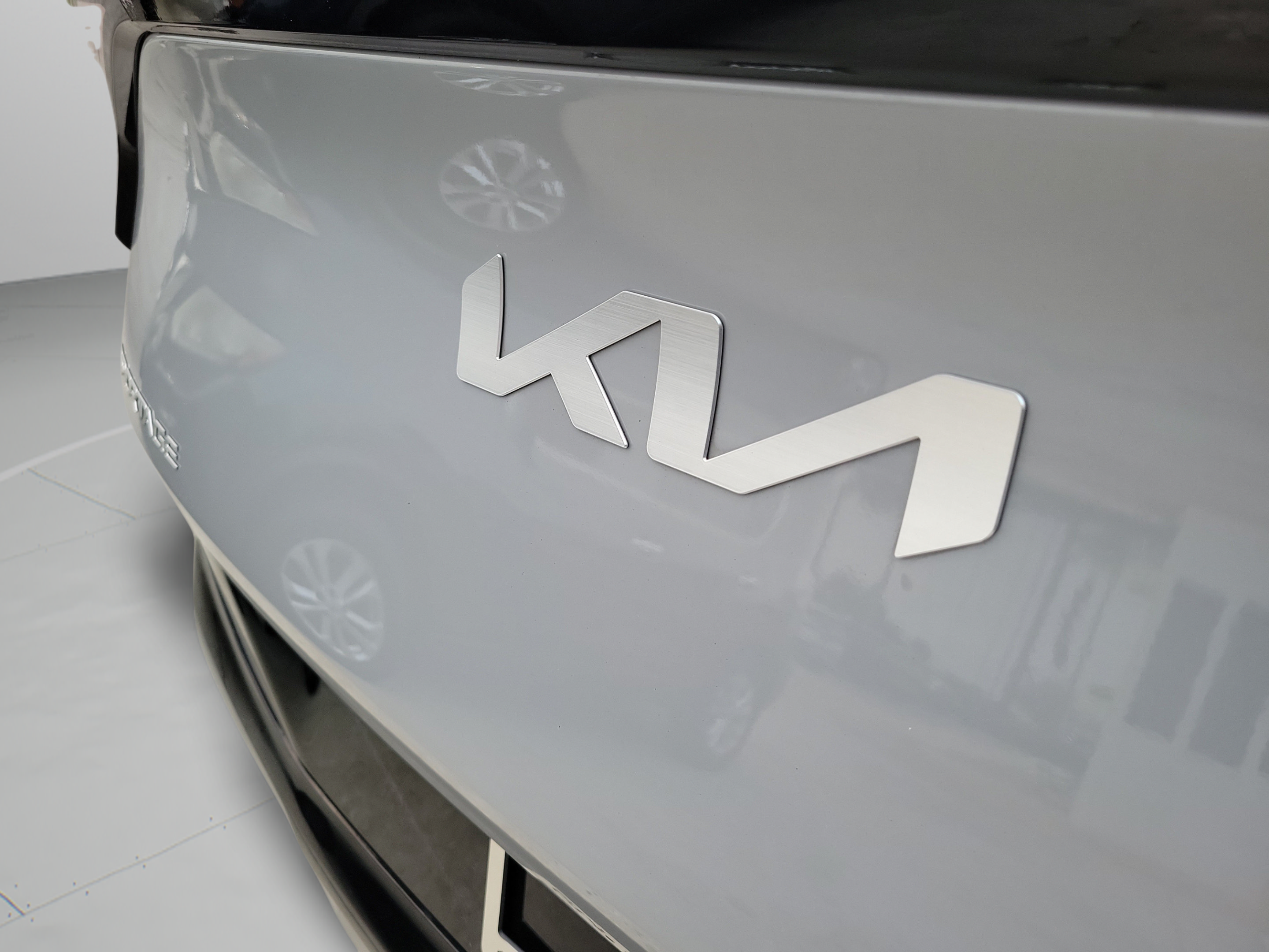 Certified 2025 Kia Sportage SX FWD image 29