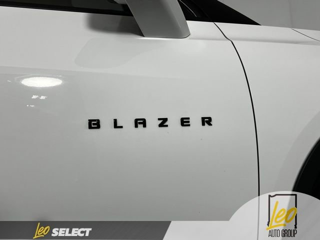 Used 2024 Chevrolet Blazer LT w/ Convenience Package image 12