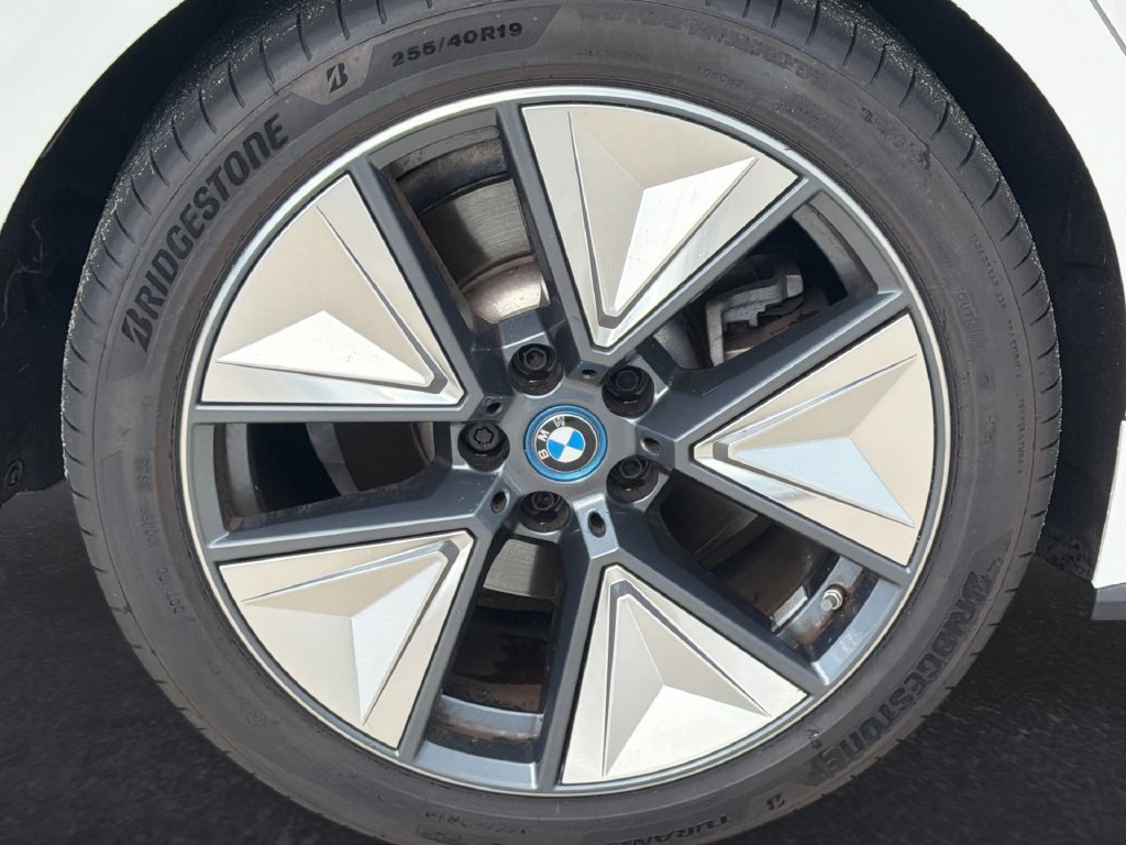 Used 2023 BMW i4 eDrive40 w/ Premium Package RWD image 31