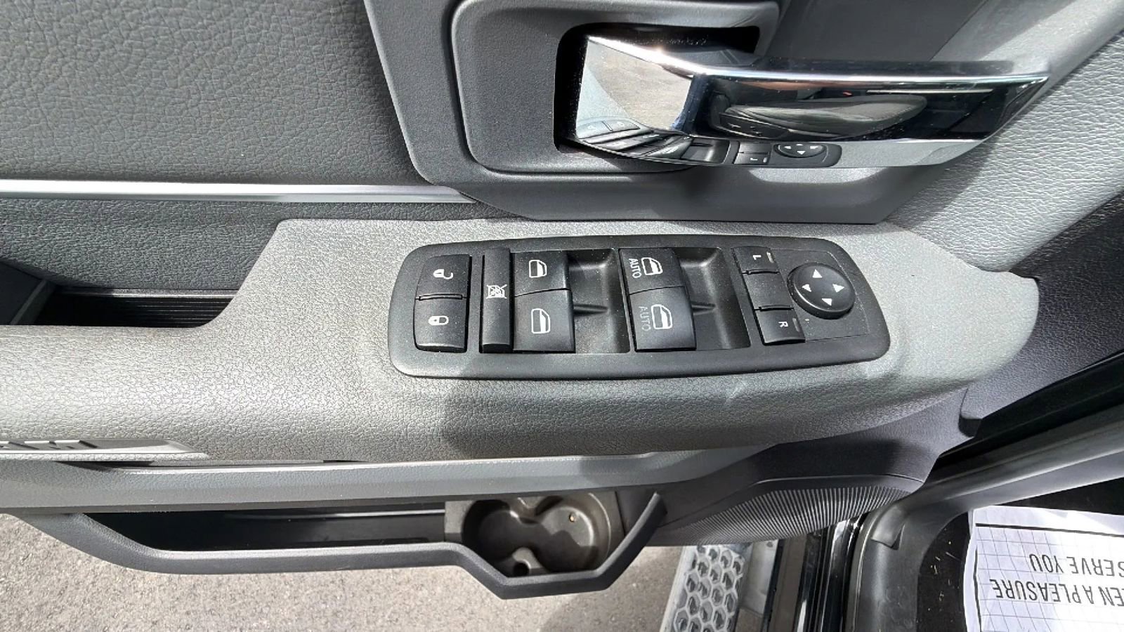 Used 2014 RAM 3500 Big Horn image 24