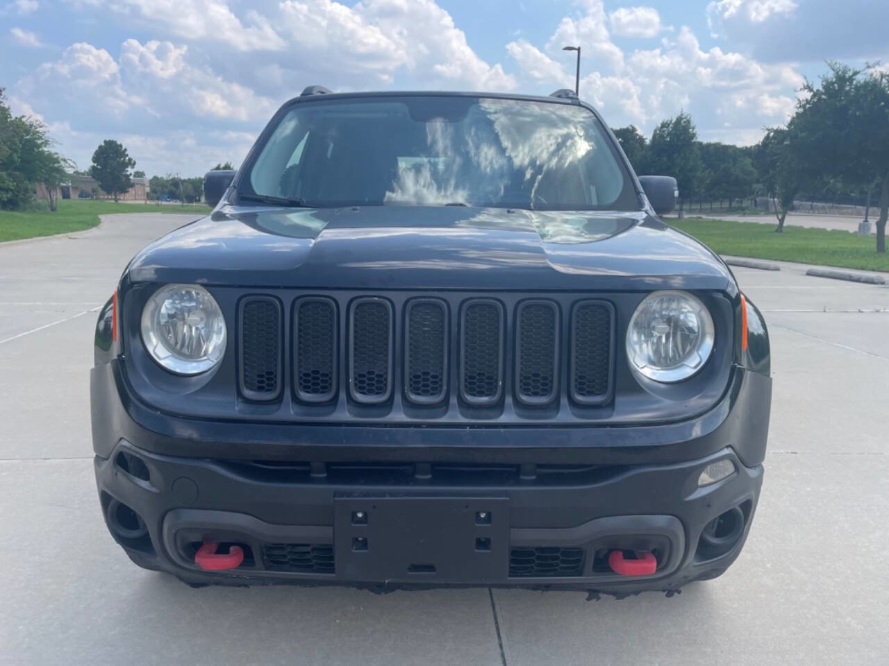 Used 2016 Jeep Renegade Trailhawk image 3