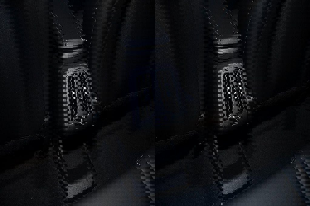 Used 2025 BMW X1 M35i w/ Premium Package image 37