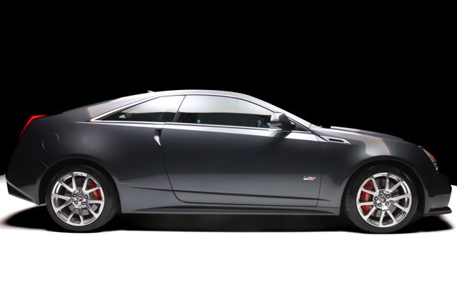 Used 2015 Cadillac CTS V RWD image 2