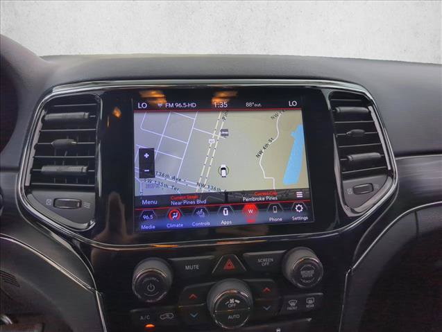Used 2020 Jeep Grand Cherokee Limited AWD/4WD image 11