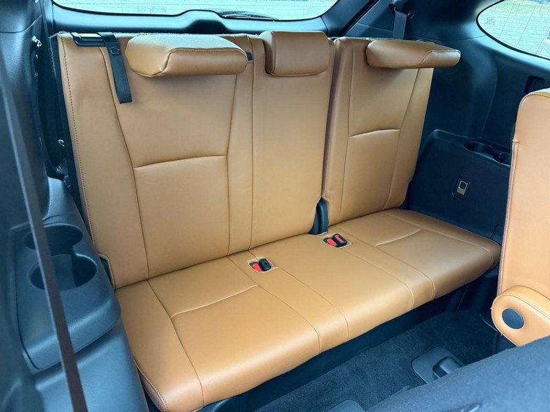 Used 2024 Toyota Highlander Platinum image 15