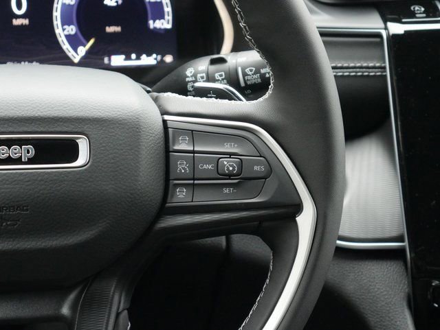 New 2025 Jeep Grand Cherokee Altitude image 16