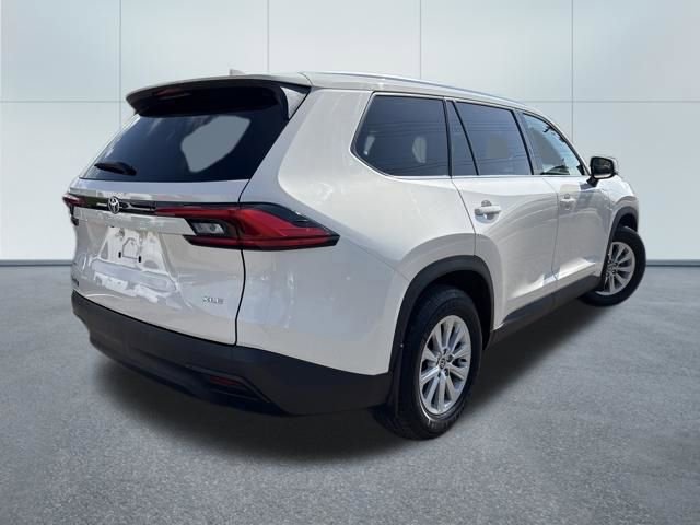 Used 2024 Toyota Grand Highlander XLE image 6