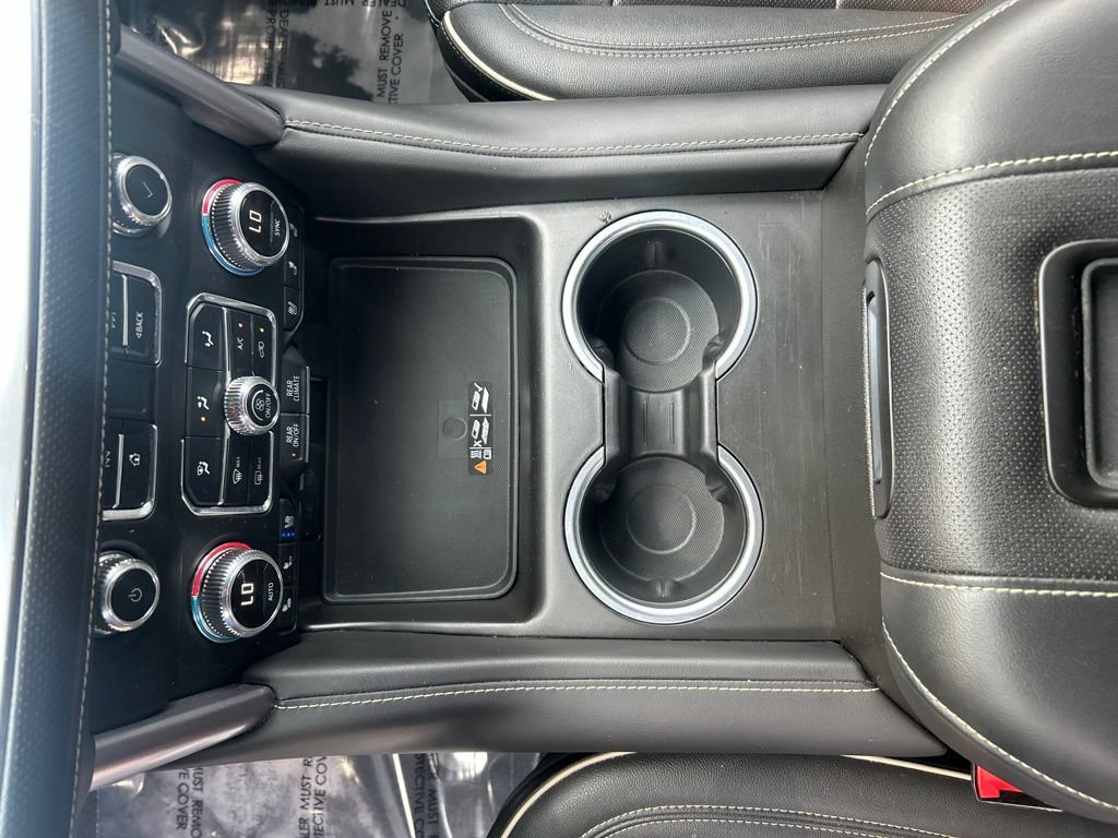 Used 2024 GMC Yukon SLT RWD image 18