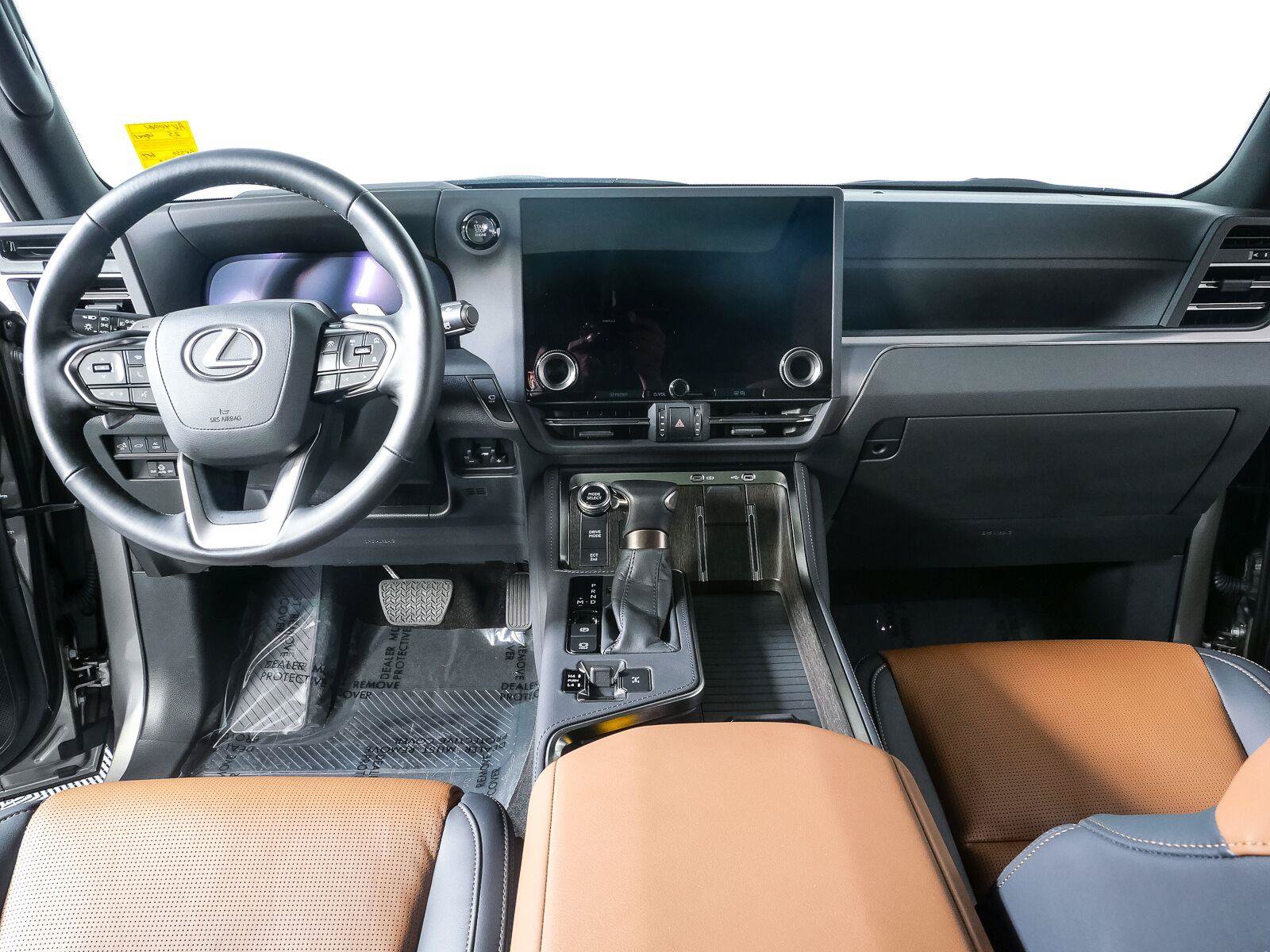 Used 2025 Lexus GX 550 w/ Accessory Package (Z1) AWD/4WD image 18