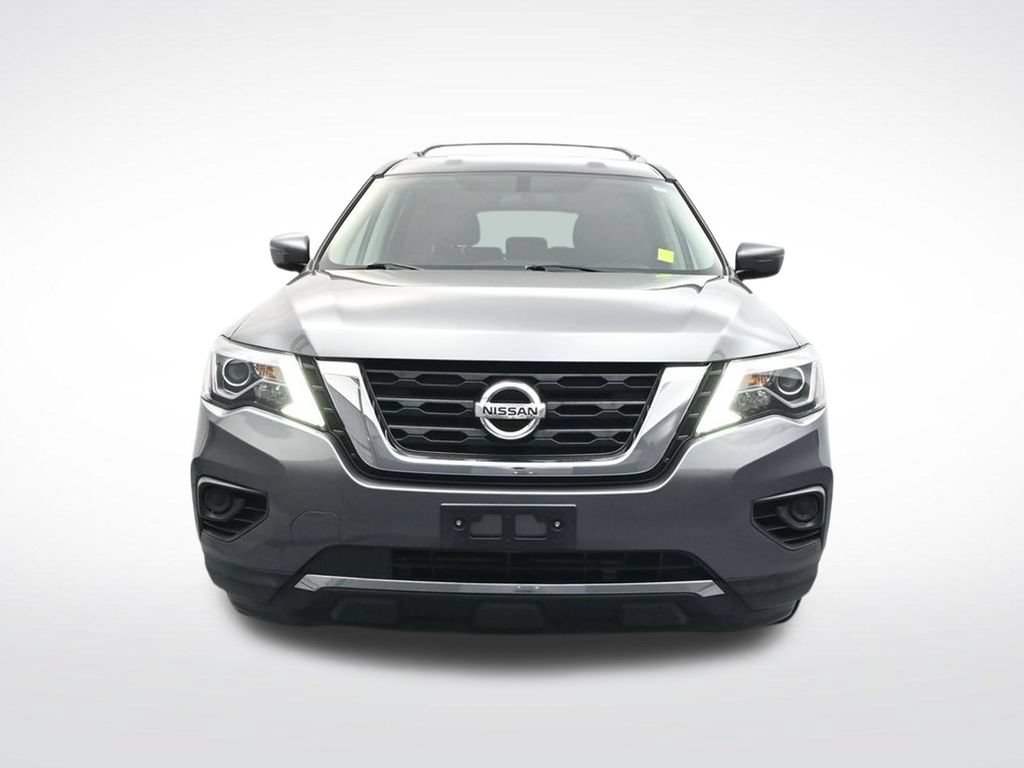 Used 2018 Nissan Pathfinder S FWD image 2