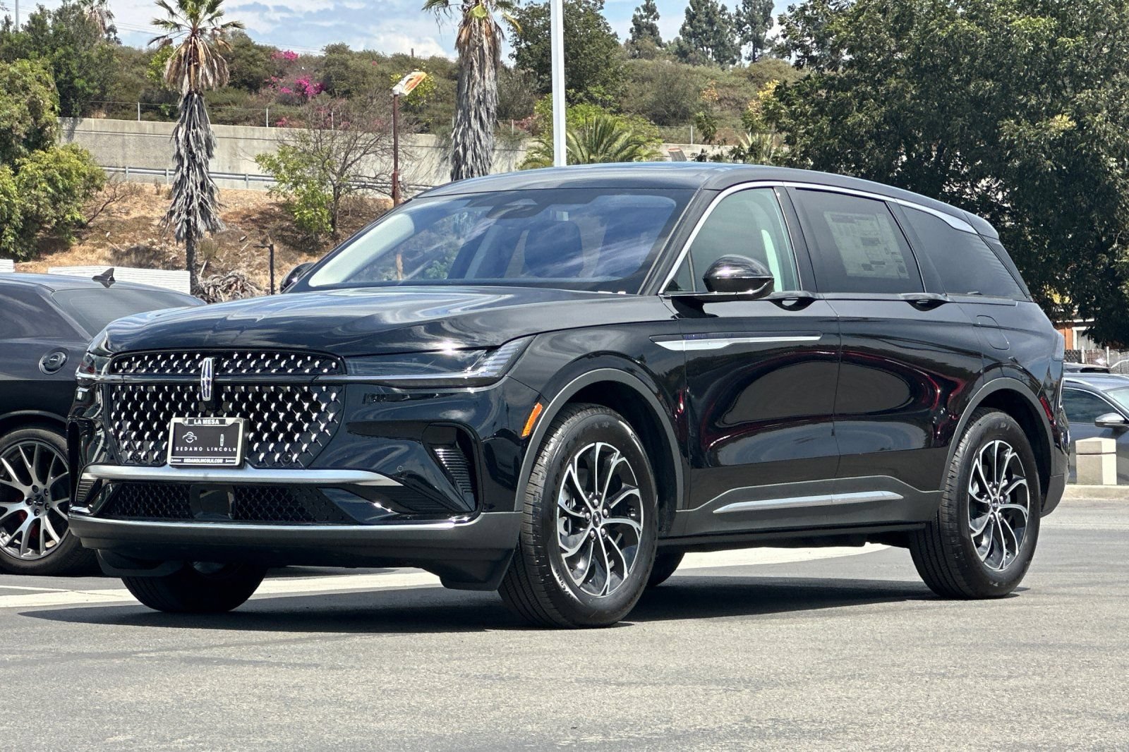 New 2026 Lincoln Nautilus Premier w/ Equipment Group 102A AWD/4WD image 7