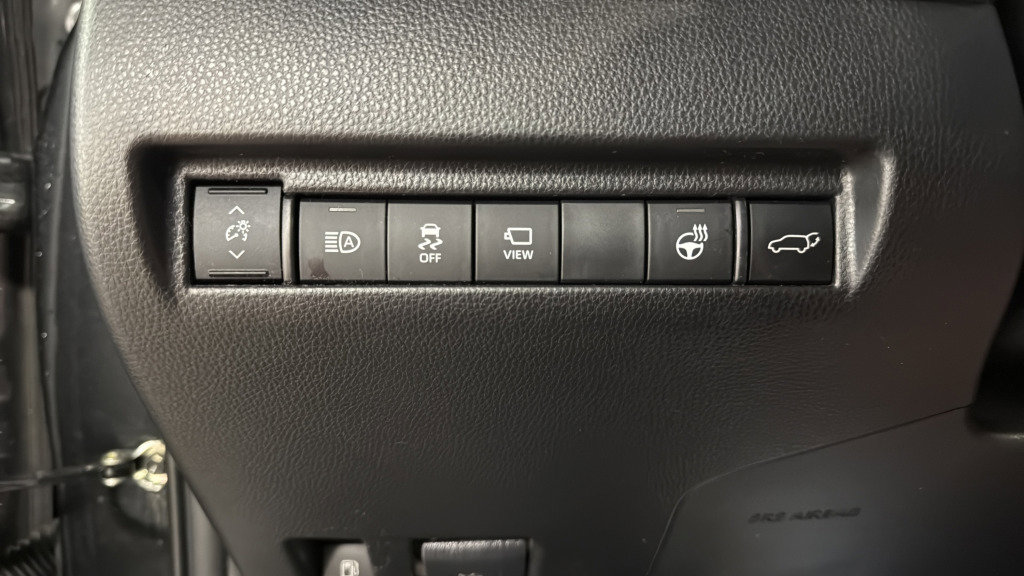 Used 2022 Toyota Venza Limited w/ Advanced Technology Package image 23