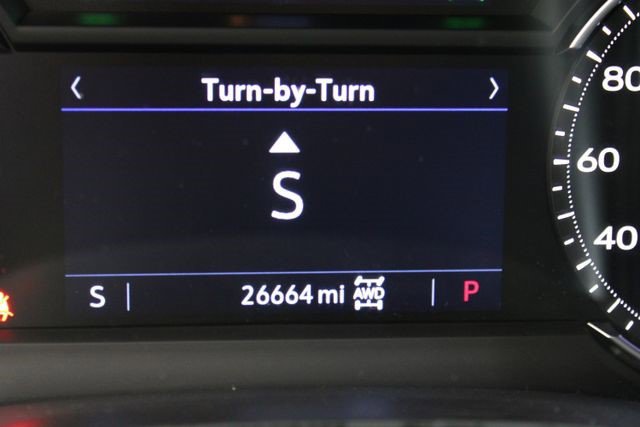 Certified 2023 Cadillac XT5 Luxury AWD/4WD image 10