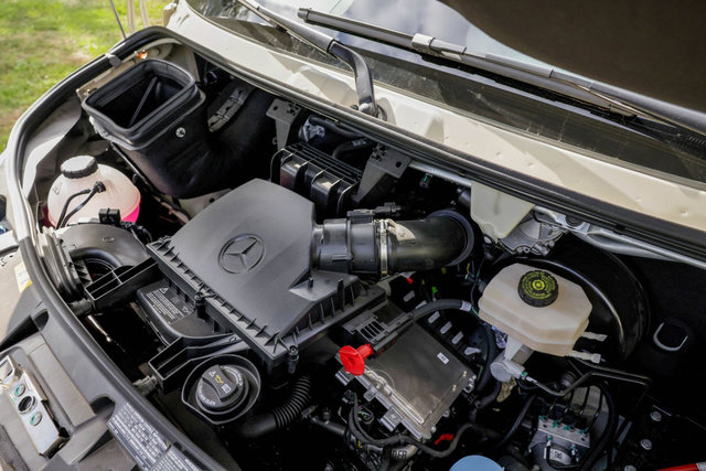 Used 2025 Mercedes-Benz Sprinter 2500 image 22