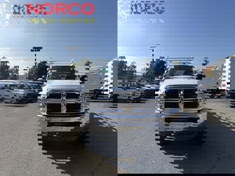 Used 2018 RAM 3500 Tradesman w/ Chrome Appearance Group image 3