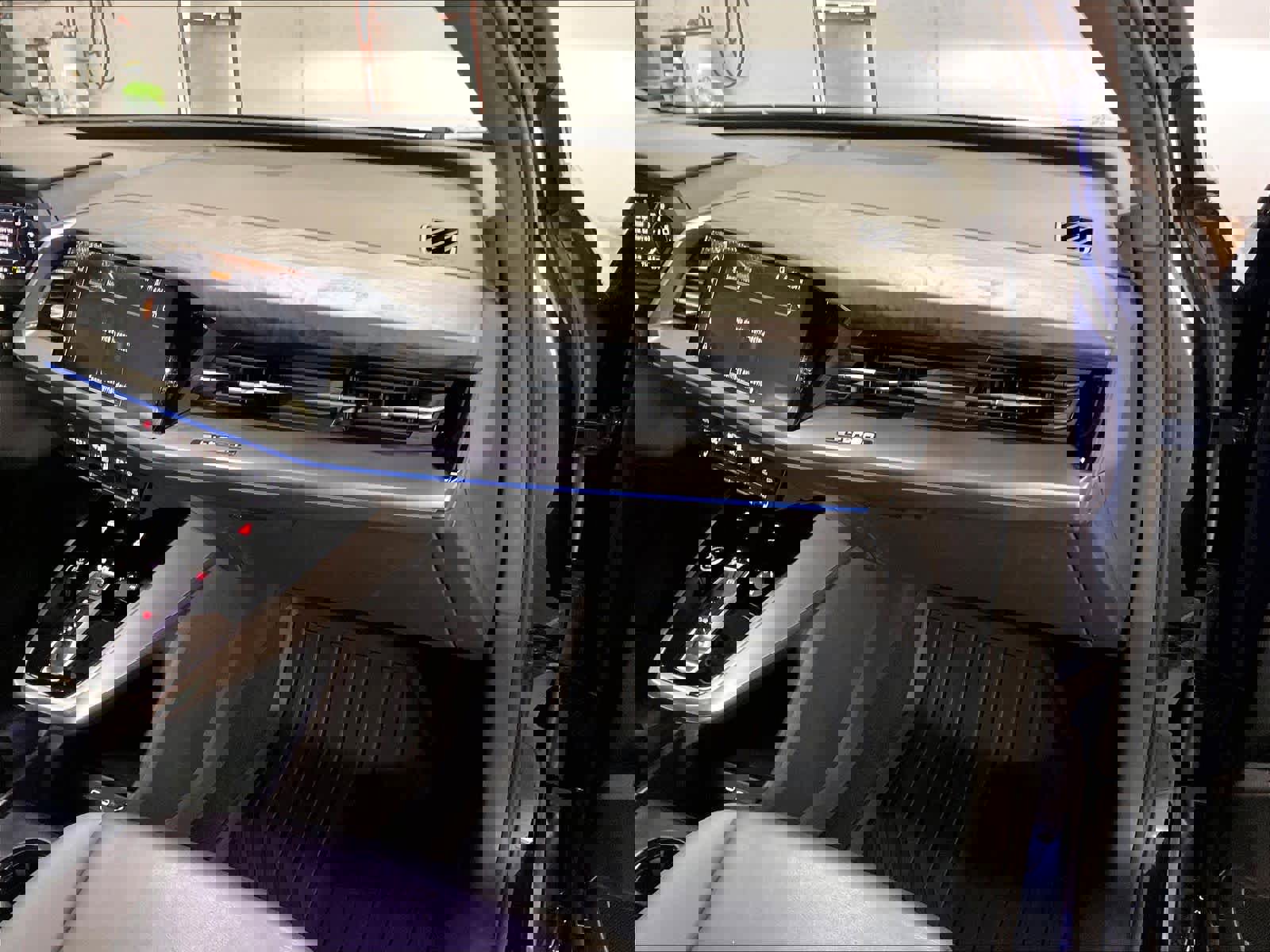 Used 2023 Audi Q4 e-tron Premium Plus w/ Premium Plus image 17