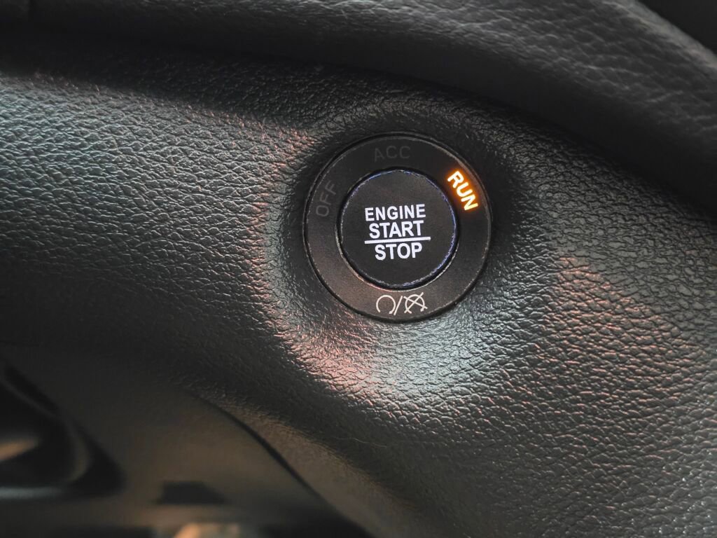 Used 2022 Jeep Cherokee Limited image 30