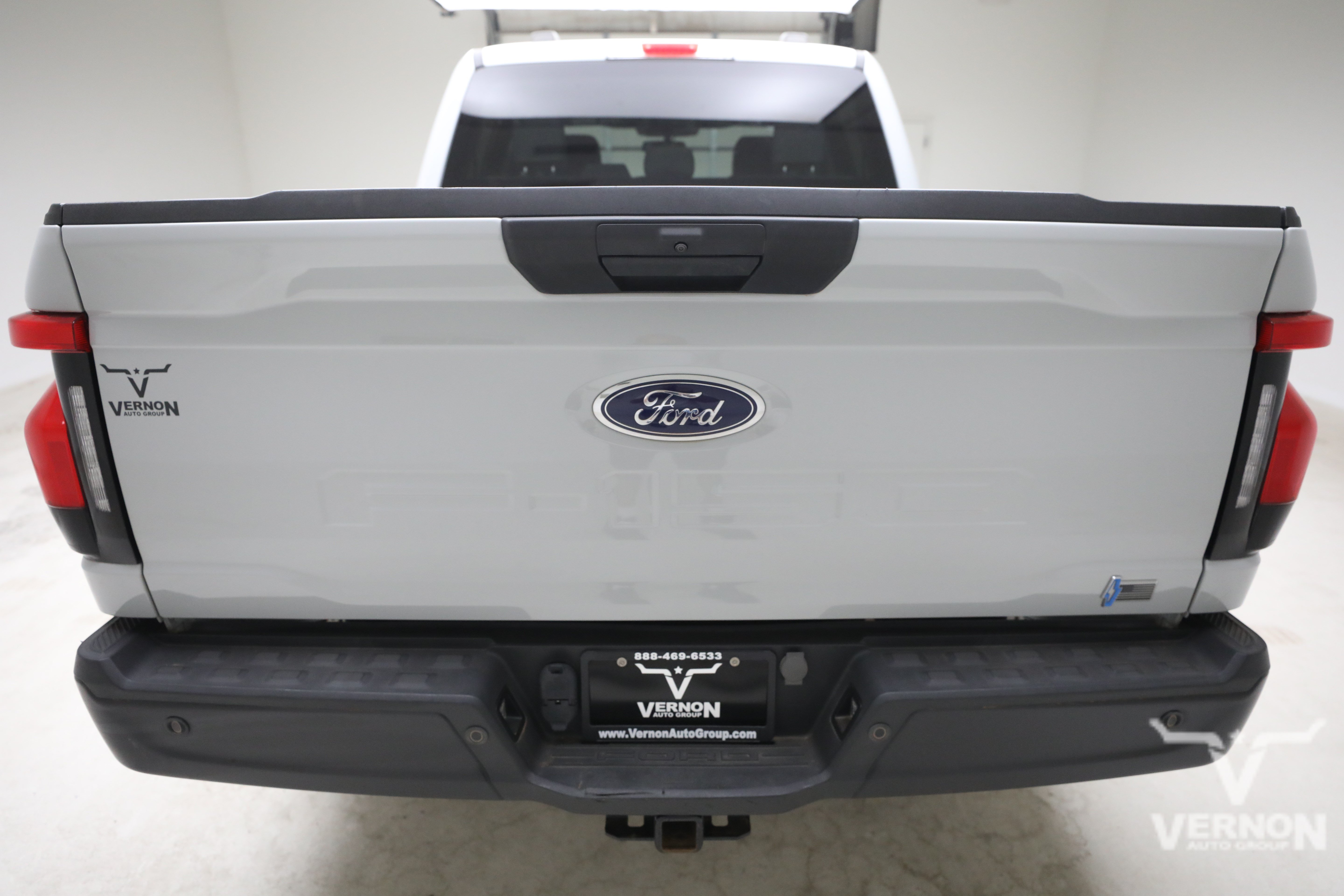 Used 2023 Ford F150 Lightning Pro AWD/4WD image 4