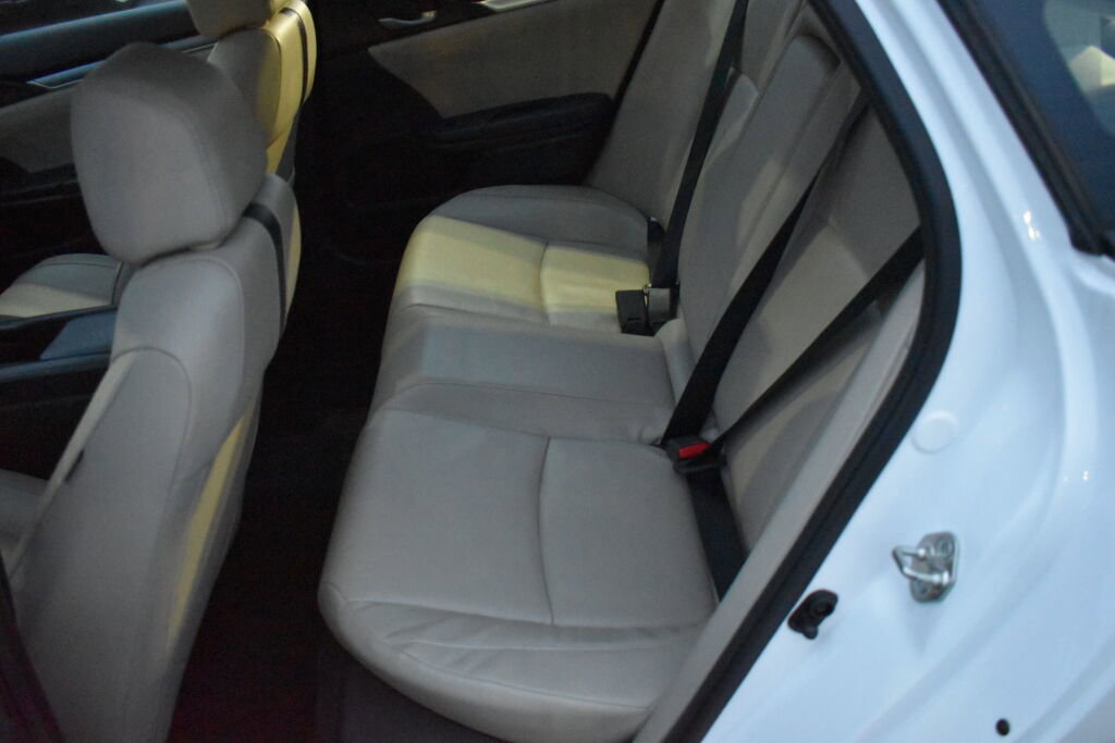 Used 2017 Honda Civic Touring image 26