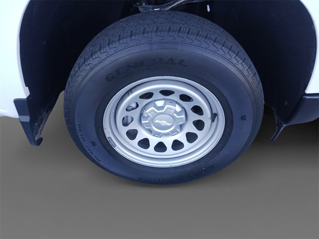 Used 2022 Chevrolet Silverado 1500 W/T w/ WT Value Package image 16